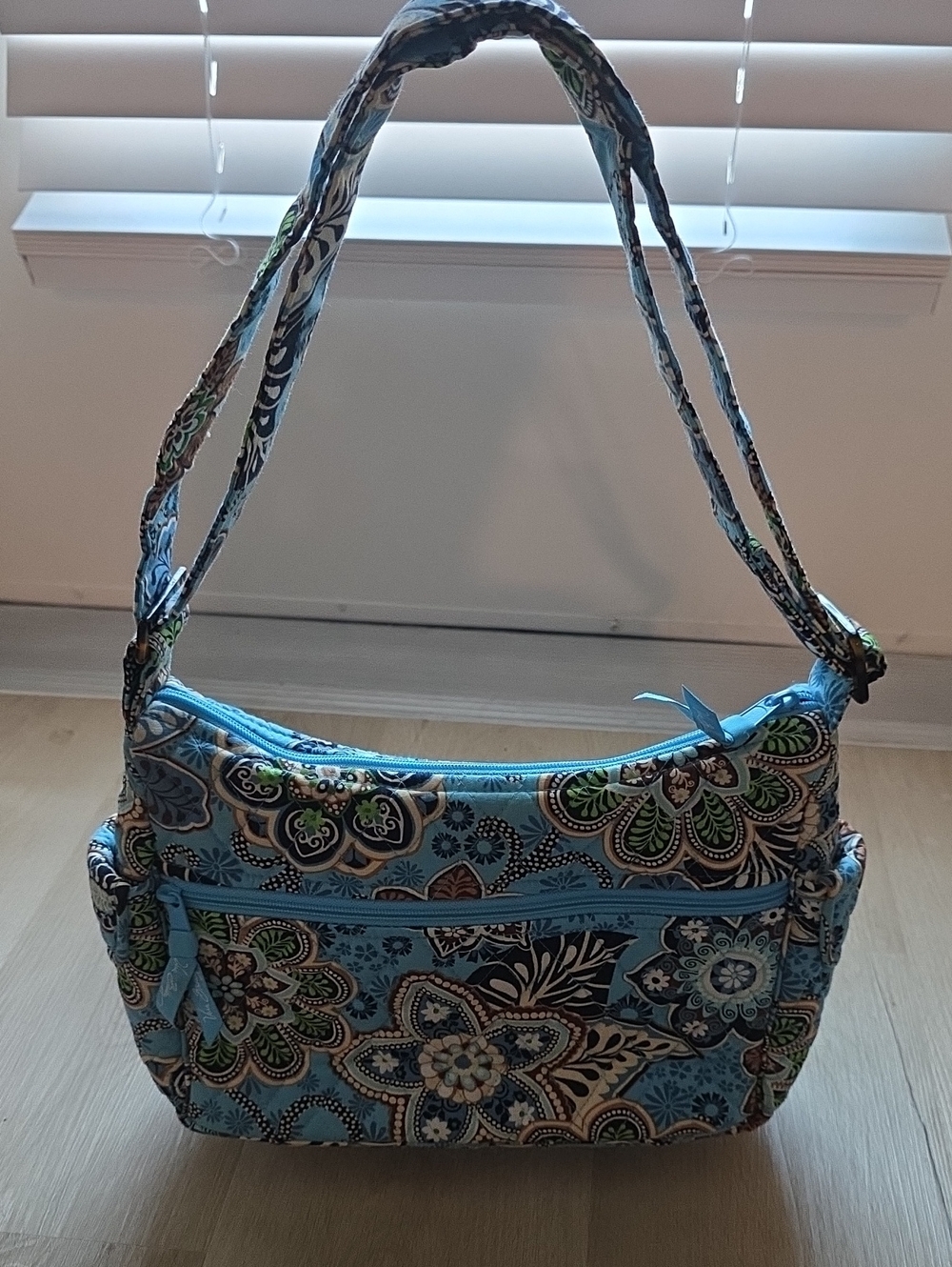 Vera Bradley Bali Blue On The Go Shoulder Bag Quilted Floral Vintage 2009
